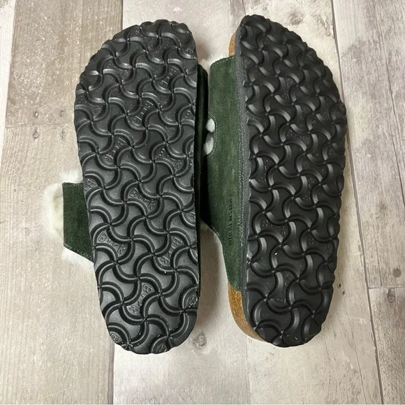 NWOT Birkenstock Arizona Shearling-Lined Sandals Size 39 - Picture 8 of 8